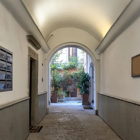 As Feel - Designer Two-level In The Heart Of Trastevere * Rom