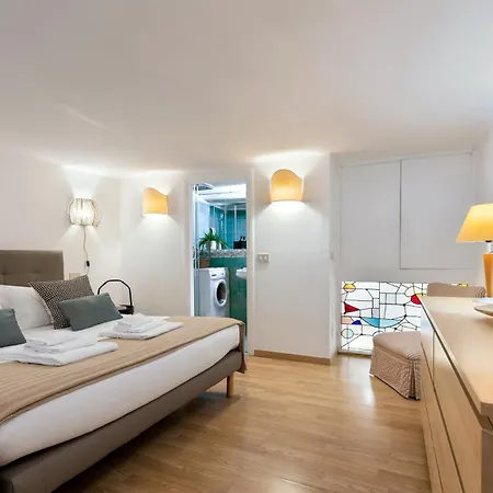 Apartment As Feel - Designer Two-level In The Heart Of Trastevere *