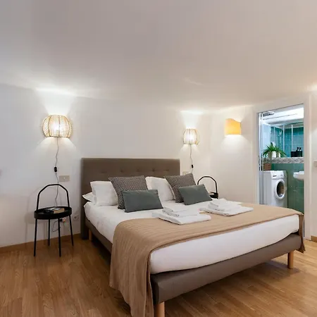 As Feel - Designer Two-level In The Heart Of Trastevere Apartment Rom